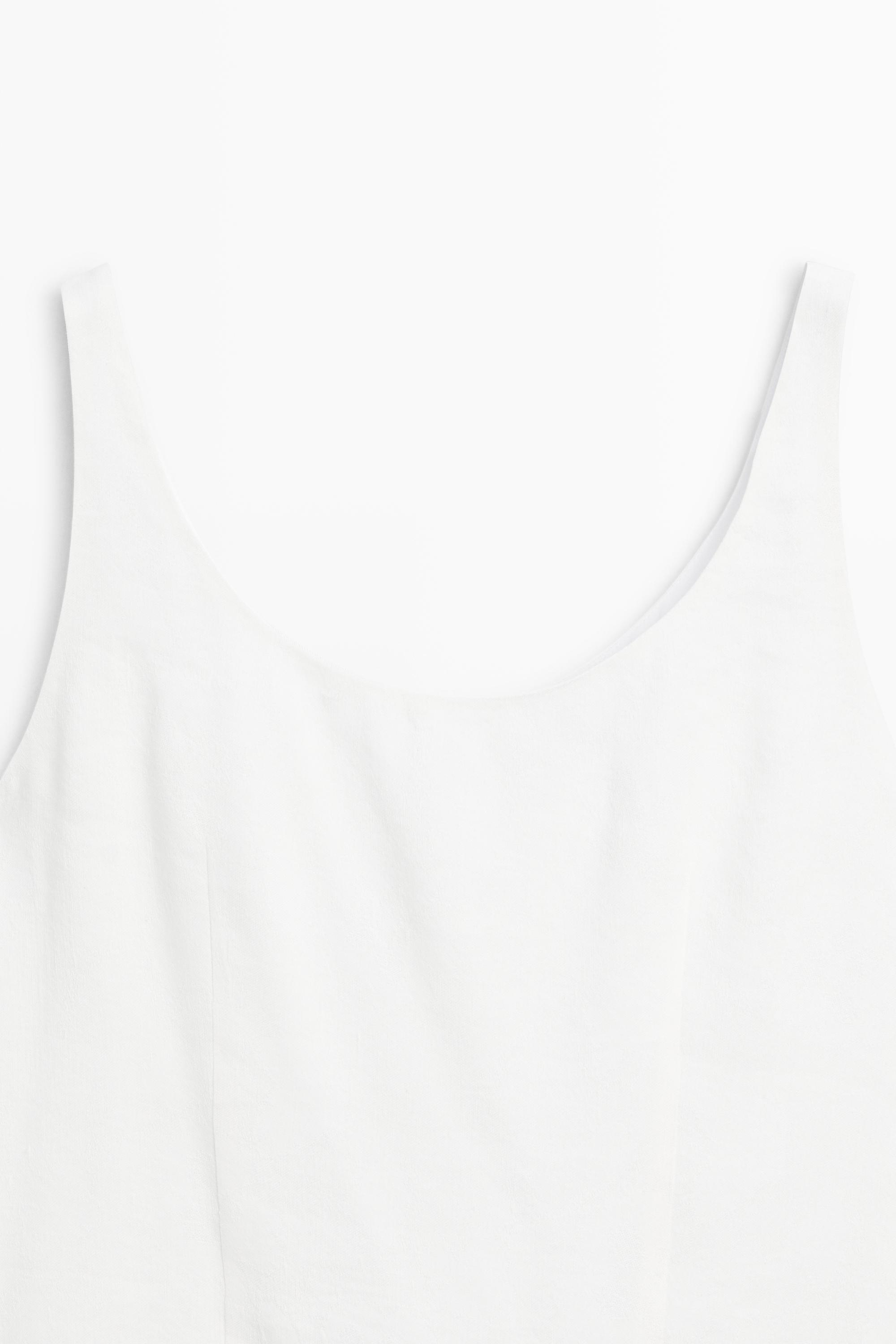 Flowing linen short dress